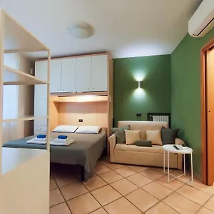 https://nel-centro-di-desenzano.it-lombardy.com